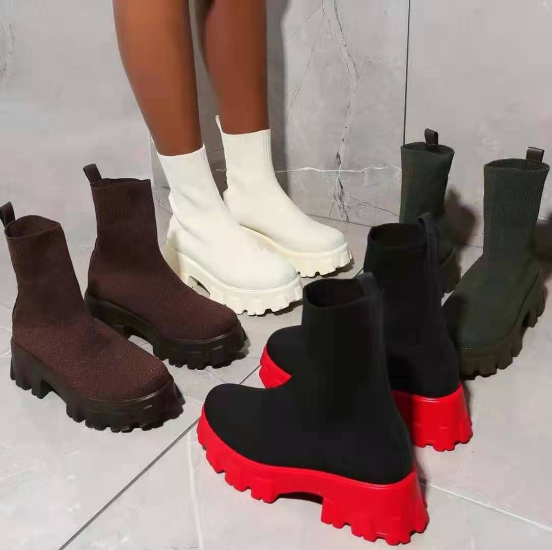 THE TRAVELER CORNER ™ Female UrbanWool Fusion Boots